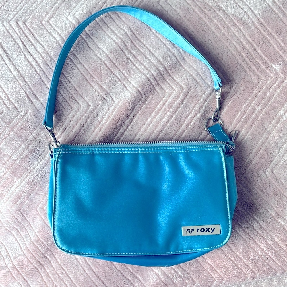 Roxy two toned satin bag, baby blue, navy blue inside